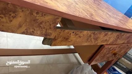  1 طاوله مستعمله
