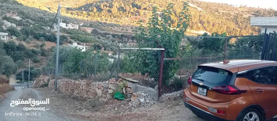  9 بيت للبيع ذات اطلاله بسعر مغري وموقع مميز