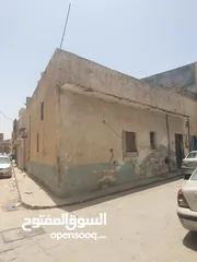  3 أرض سكنية للبيع في مدينة طرابلس منطقة السبعة داخل المخطط طريق أربع شوارع سيمافرو قبل جامع التوبة