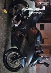  4 دراجة سوزوكي GIXXER SF250