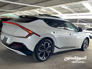  6 EV6 2023 كيا