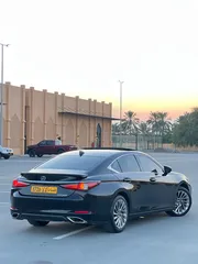  9 لكزس ES350 بانورما موديل 2019