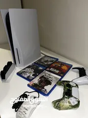  1 PS5 DISC WITH CONTROLLERS  + GAMES