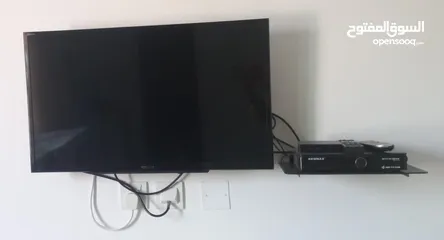  1 Sony TV with cable system