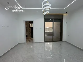  3 شقة للبيع في رام الله مع حديقة ومدخل خاص