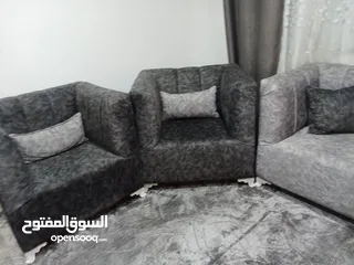  6 طقم كنب 7 مقاعد مع برادي للبيع