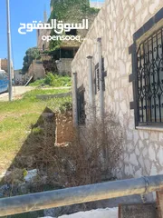  1 منزل مستقل للبيع ارض /حجه/ مش قوشان  بسعر حرق طبربور ضاحيه الصفا