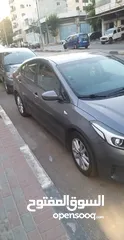  2 كيا سيراتو 2017 - ماتور 1600 بنزين - فتحة سقف مميزه فل اضافات -شاشة خلفيه - حساسات خلفية