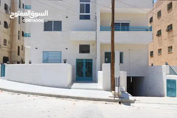  1 شقة مميزة للبيع في أجمل مناطق ضاحية الحج حسن طابق تسوية مساحة 157م
