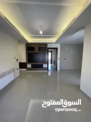  12 شقة ارضيه مميزه للبيع في ربوة عبدون من المالك مباشره مساحة 180mوترس امامي +2 بلكونه