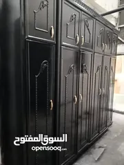  1 خزانة كبيرة 6 ضرفات طابقين خشب لاتيه بالكامل مش ناقصها شي دهان جديد و فصالات جديدة و ظهور جديد معها