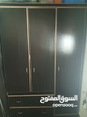  5 طقم كنب +خزانة +مراي +تخت مفرد حديد مع الفرشة بحالة جيدة