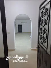  2 شقة في جبل الاميرة رحمة بجانب مسجد المفلحون