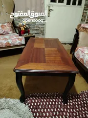  17 طقم كنبايات للبيع منظره فخم وحلو ونظيف بحال الوكاله ومريح بالجلوس مع طربيزات النص