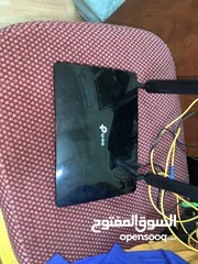  1 Tp-link wifi router used but in good condition sim wifi