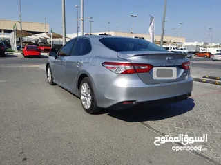  6 فقط التواصل واتساب   only WhatsApp Toyota Camry LE 2018