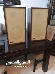  9 أمريكية **سمعات Advent  أمريكية 10انش او اكثر  وزن السمعات 38كيلو