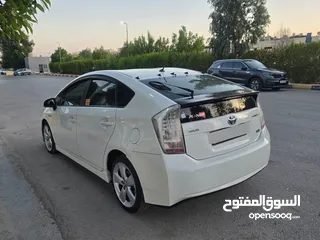 3 تويوتا بريوس 2012  للبيع كاش