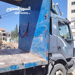  3 شاحنة فولفو