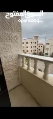  3 شقة فارغة بموقع مميز خلف المختار مول بالمدينة الرياضية للإيجار