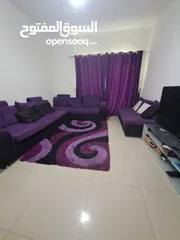  1 sitting room with carpet