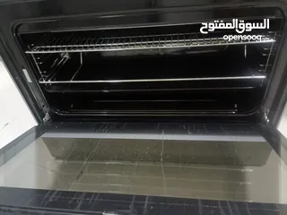  14 Ovens is very good condition and good working