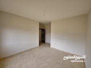  3 شقه فارغه مميزه للايجار في منطقه ام السماق ط3 مساحة 240 متر