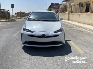  7 تويوتا بريوس 2022  بطاريه ليثيوم ماشيه 10 الاف 4 جيد حره جمرك جديد باسم المشتري