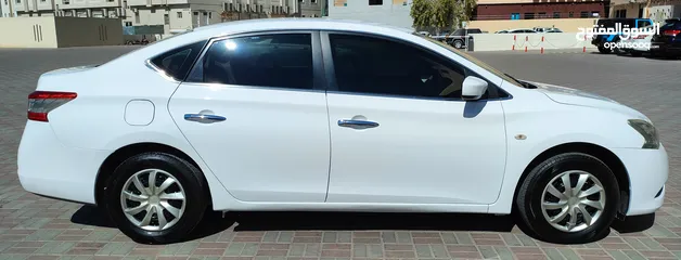  4 Nissan Sentra 2014