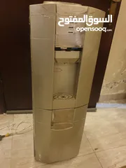  1 كولر ومتفرقات للبيع