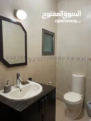  4 شقه مفروشة بالكامل للايجار