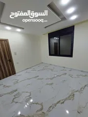  16 .. شقة فارغه فاخره للإيجار ..