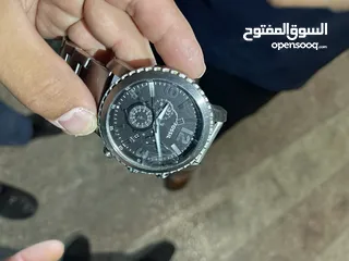  4 ساعة فوسيل للبيع جايه من استراليا مش مستعمله كثير