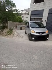  2 نيسان nv200 يد أولا