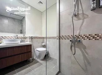  10 تملك غرفتين وصاله جاهزه للسكن علي القناه المائيه في أفضل المناطق طلبا في دبي