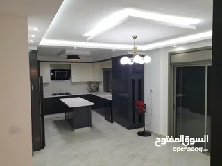  4 شقة فاخرة للبيع في الطيرة – 185م – تشطيب جديد