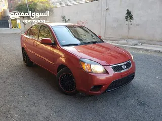  1 KIA RIO 2011