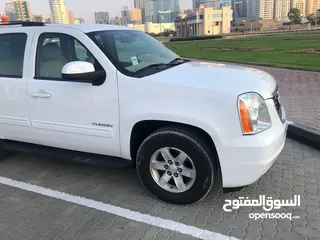  8 Gmc Yukon 2011 Good condition  only 198000 KM