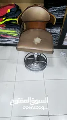  1 كرسي مكتبي مستعمل  بحاله جيدة