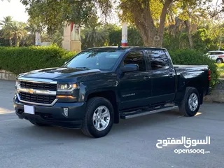  1 Chevrolet Silverado LT Z71