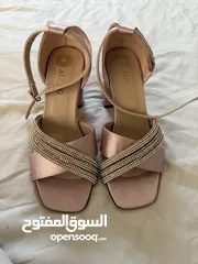  3 احذيه وشنته جديده للبيع