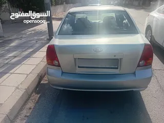  5 هونداي فيرنا لون سلفر موديل 2004 مرخصة  فحص 4 جيد للبيع بشكل مستعجل