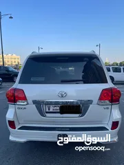  7 toyota land cruiser GCC low milage GXR 2014