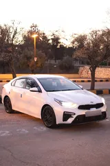  1 كيا سيراتو k3 للبيع بسعر مغري فحص كامل وكاااله للجادين فقط  لقطه