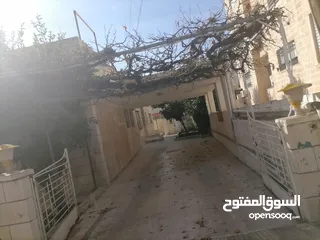  3 فيلا للبيع الصويفية بالمزاد العلني 75 % من القيمة التقديرية غير مرهونة