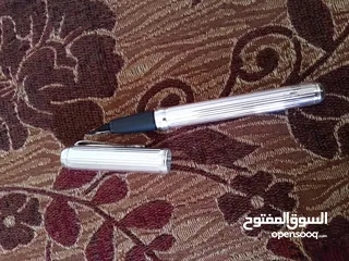  6 اقلام حبر عادي و ريشه ماركات عالميه بحاله ممتازه وجيده جدا بسعر مغري جداً