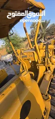  6 شيول بلدوزر النوع كوماتسو KOMATSU