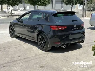 5 سيات ليون كرتونه موديل ال 2017لون اسود اوتومات جير dsg السياره جديده السعر كاش فقط