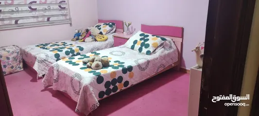  2 غرفة نوم بنات لاتية