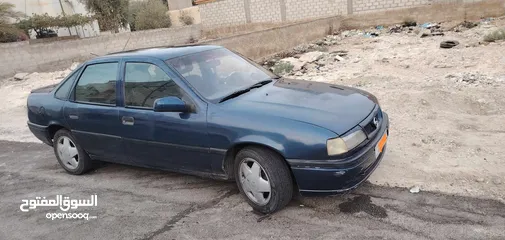  4 اوبل فيكترا 1995